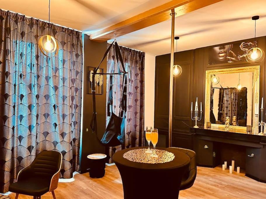 Love Room « L'Etreinte Doree » Illiers-Combray Zewnętrze zdjęcie