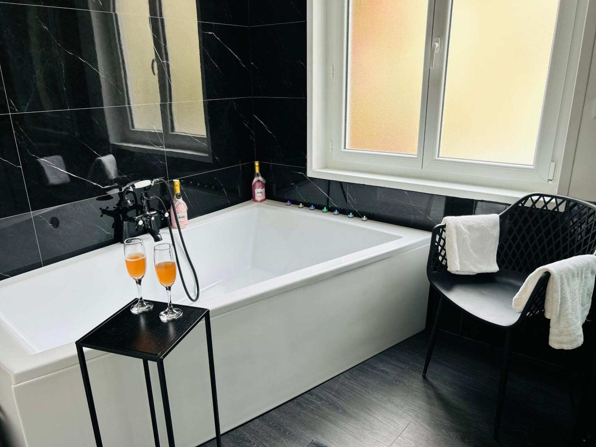 Love Room « L'Etreinte Doree » Illiers-Combray Zewnętrze zdjęcie